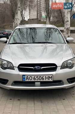 Універсал Subaru Outback 2004 в Дніпрі