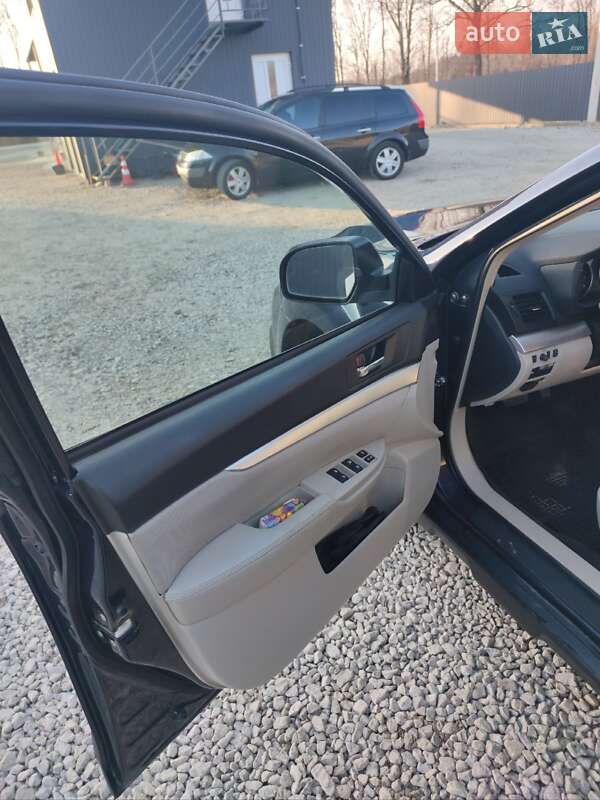 Универсал Subaru Outback 2014 в Сторожинце