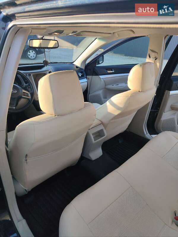 Универсал Subaru Outback 2014 в Сторожинце
