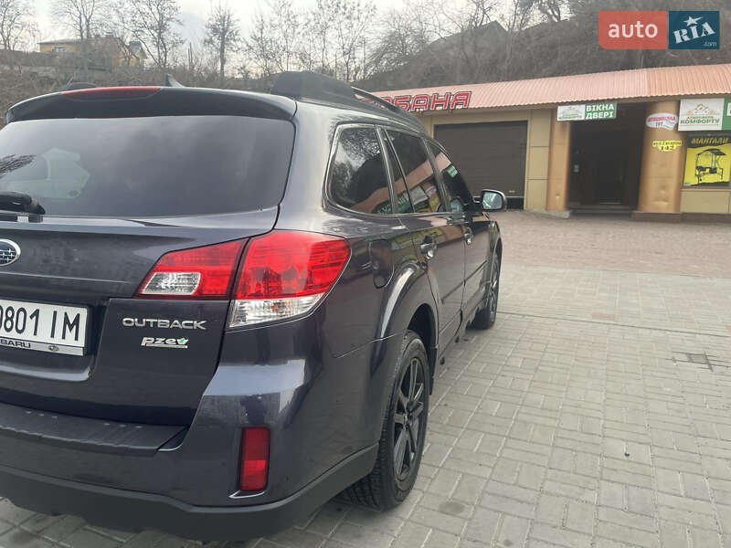Універсал Subaru Outback 2013 в Черкасах