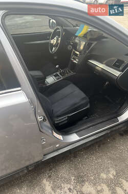 Универсал Subaru Outback 2010 в 