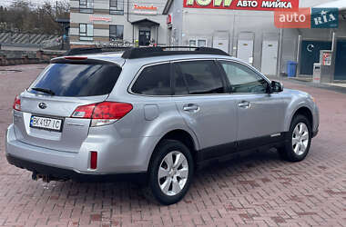 Универсал Subaru Outback 2011 в 