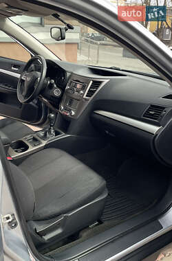 Универсал Subaru Outback 2011 в 