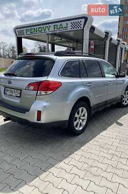 Универсал Subaru Outback 2011 в Киеве