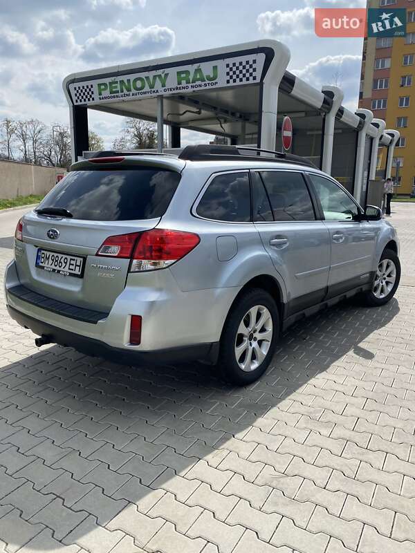 Універсал Subaru Outback 2011 в Києві
