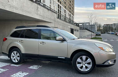 Универсал Subaru Outback 2010 в 