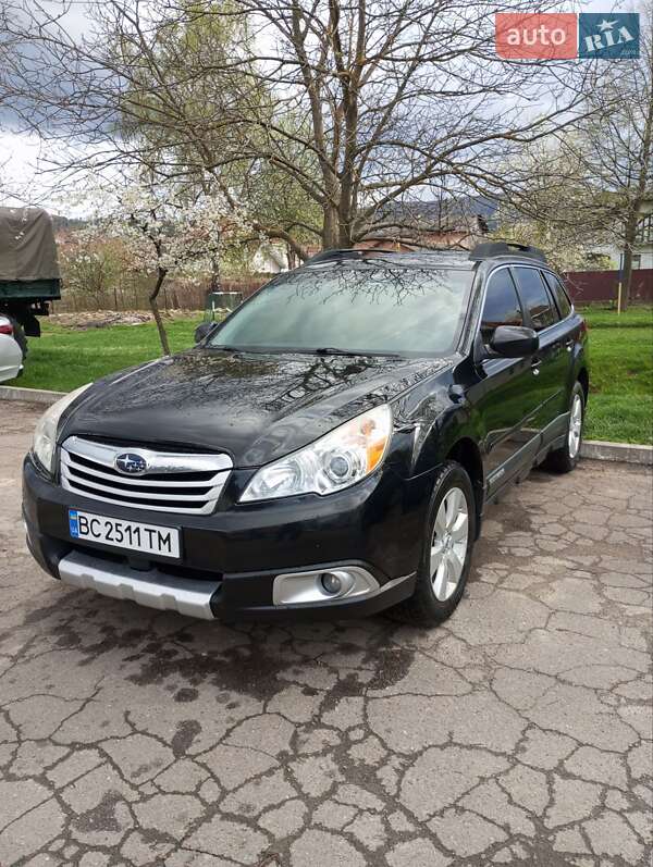 Subaru Outback 2012