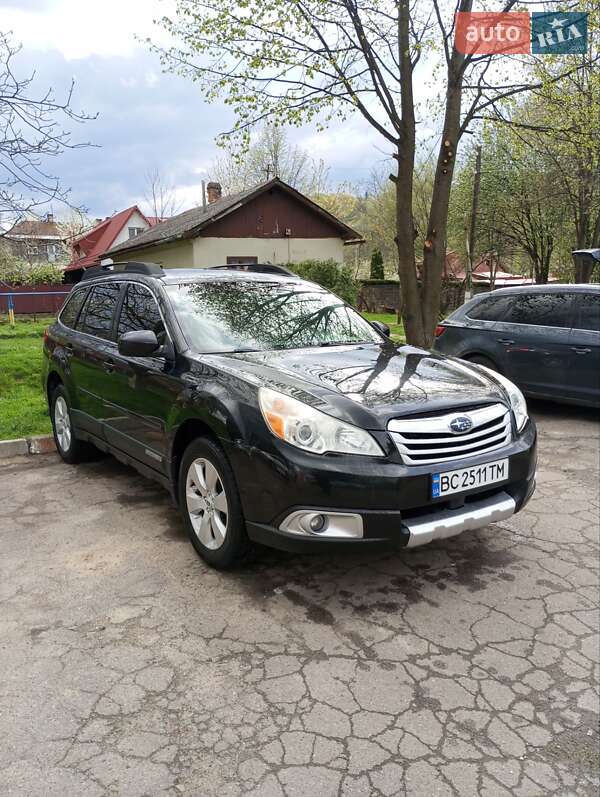 Універсал Subaru Outback 2012 в Дрогобичі