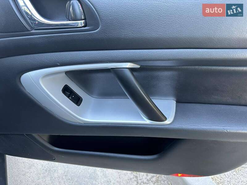 Универсал Subaru Outback 2008 в Днепре