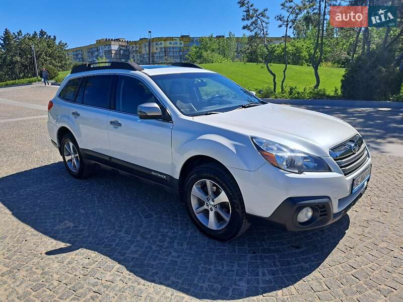 Універсал Subaru Outback 2013 в Дніпрі