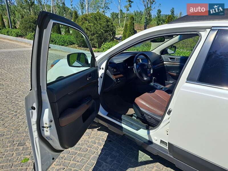 Універсал Subaru Outback 2013 в Дніпрі