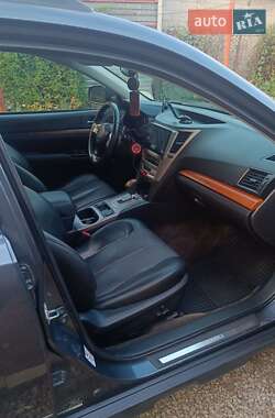 Универсал Subaru Outback 2014 в 