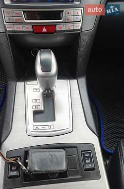 Универсал Subaru Outback 2011 в 