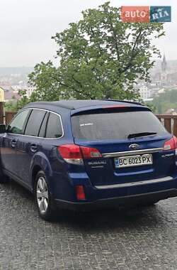 Универсал Subaru Outback 2011 в 