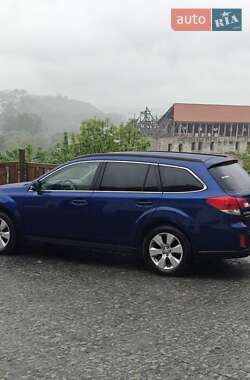Универсал Subaru Outback 2011 в 