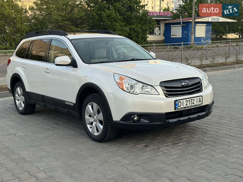 Універсал Subaru Outback 2010 в Миколаєві