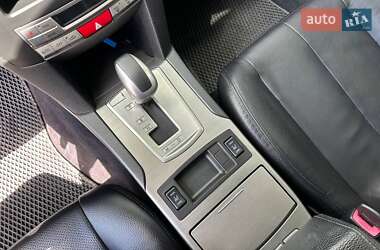 Универсал Subaru Outback 2011 в 
