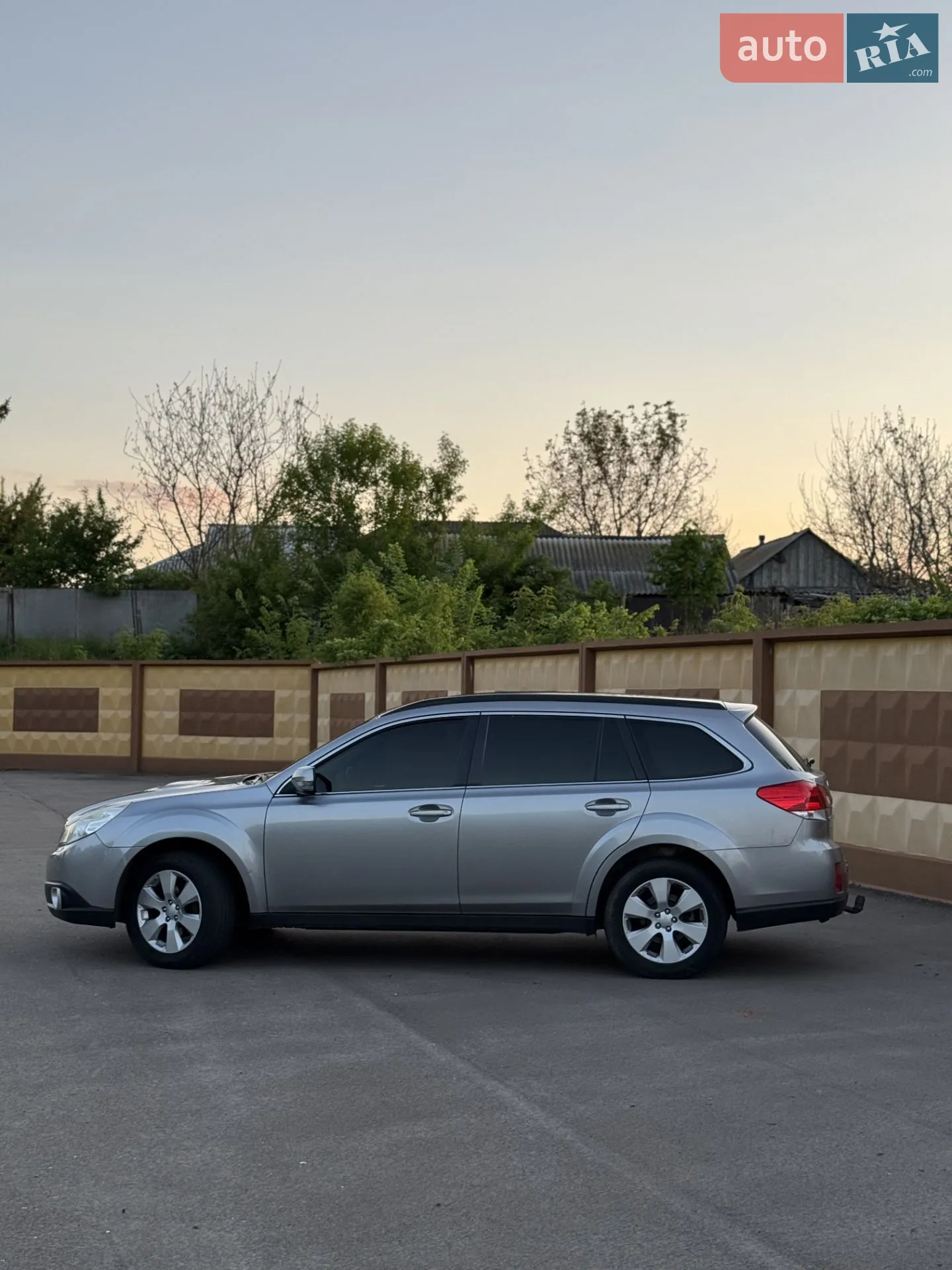 2010 Subaru Outback - мініатюра 9