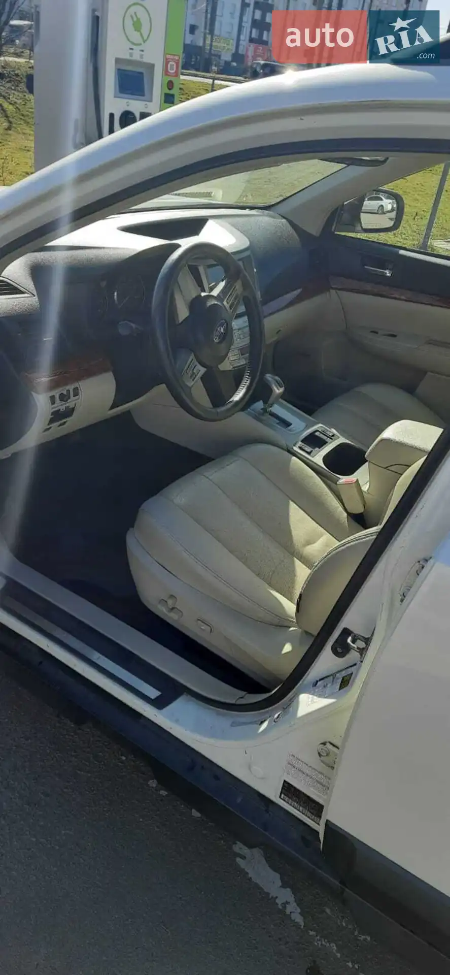 2011 Subaru Outback - мініатюра 3