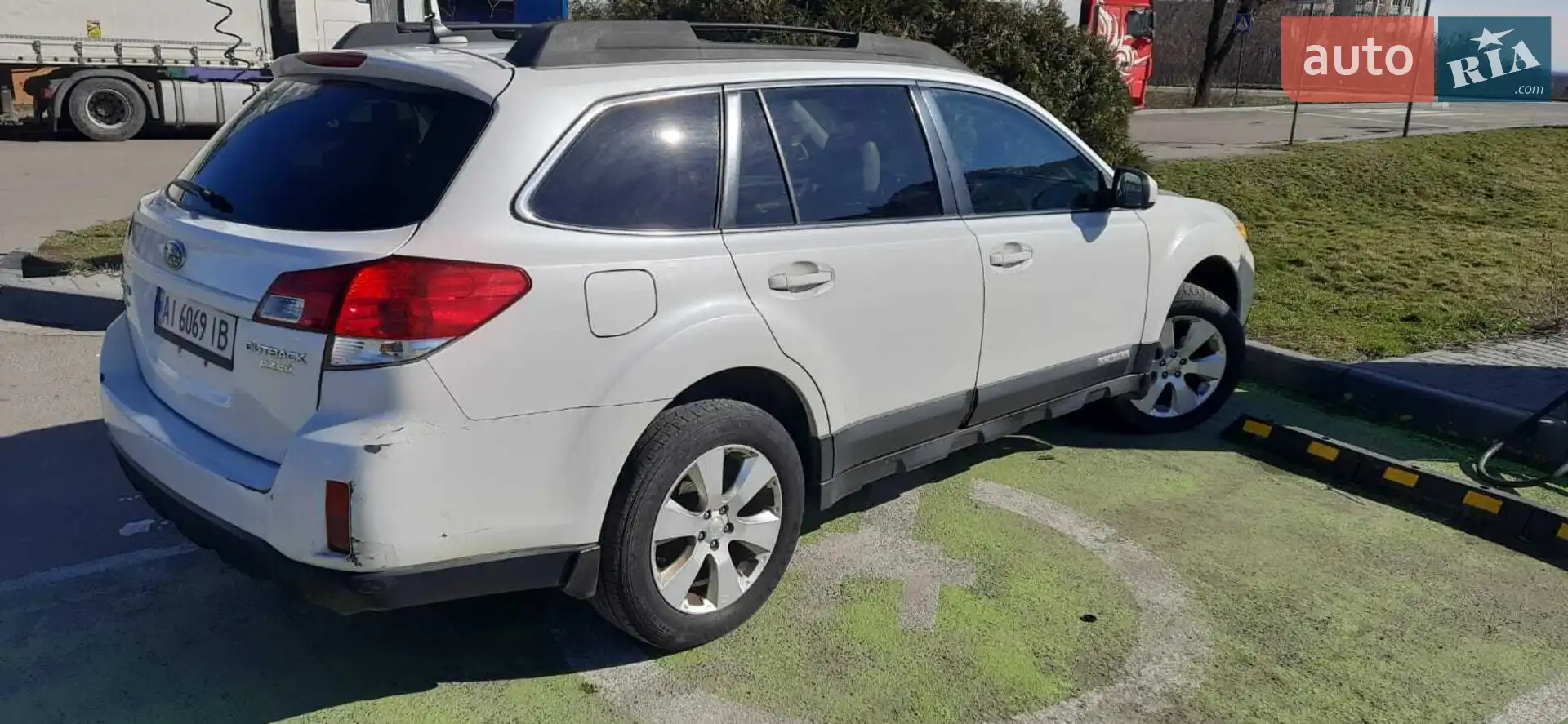 2011 Subaru Outback - мініатюра 4