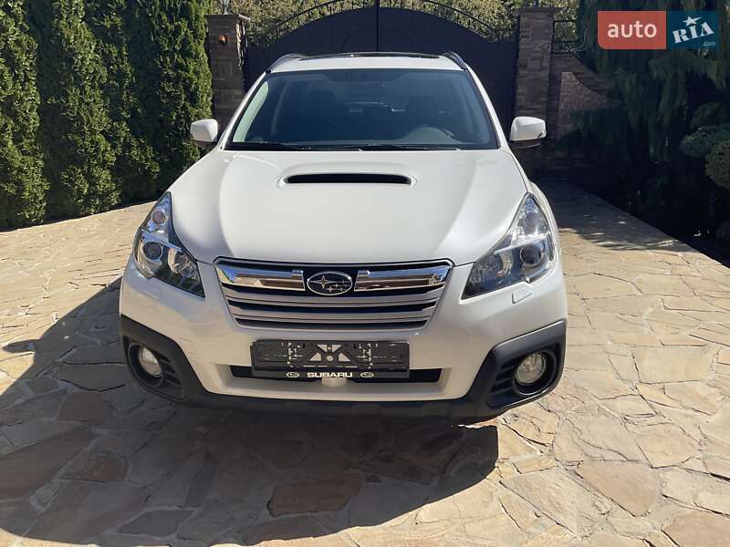 Универсал Subaru Outback 2014 в Ровно