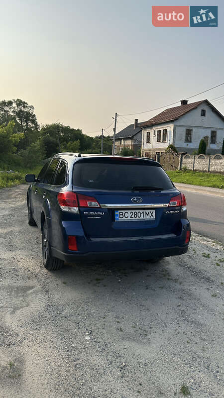 Універсал Subaru Outback 2010 в Львові