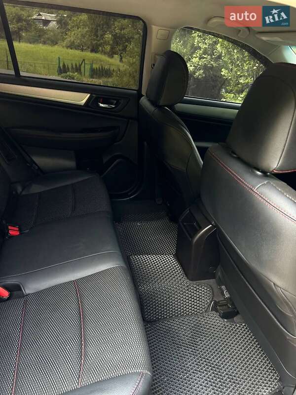 Универсал Subaru Outback 2016 в Косове
