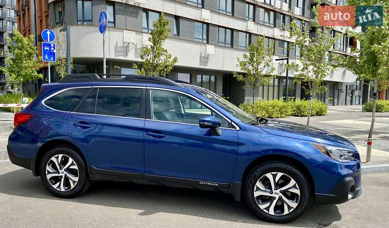 Универсал Subaru Outback 2019 в Киеве