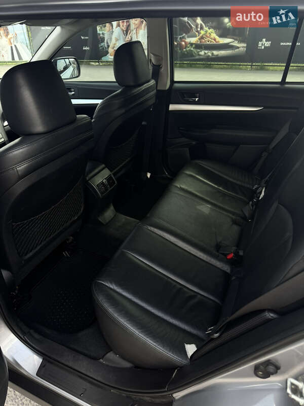 Универсал Subaru Outback 2011 в Хмельницком