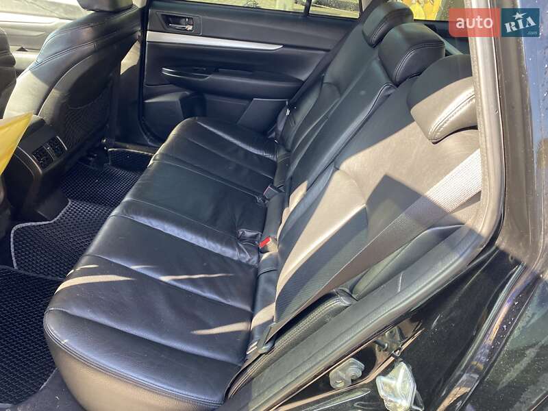 Универсал Subaru Outback 2010 в Лубнах