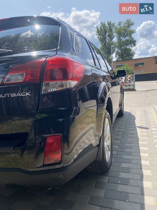 Универсал Subaru Outback 2010 в Лубнах