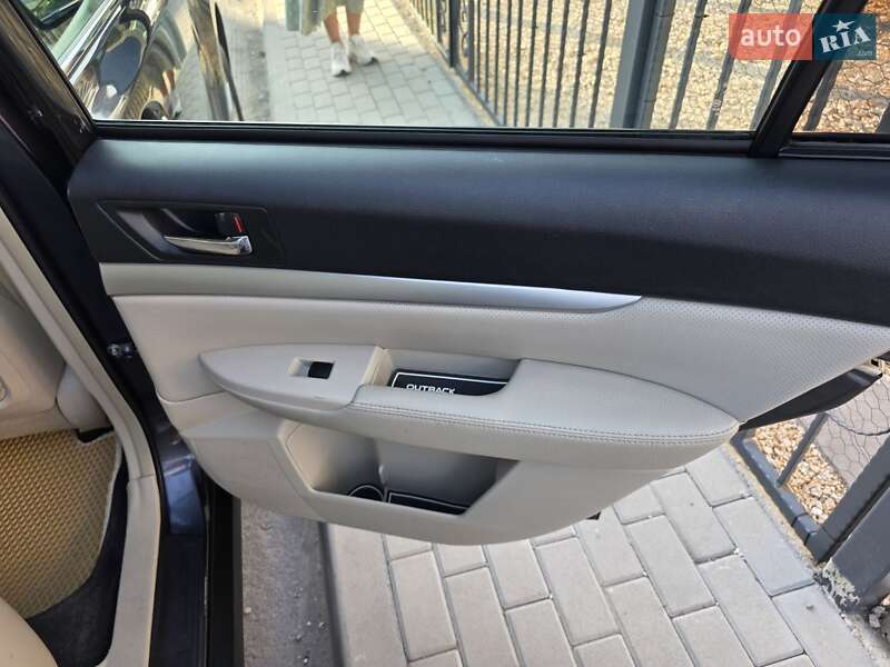 Универсал Subaru Outback 2009 в Херсоне