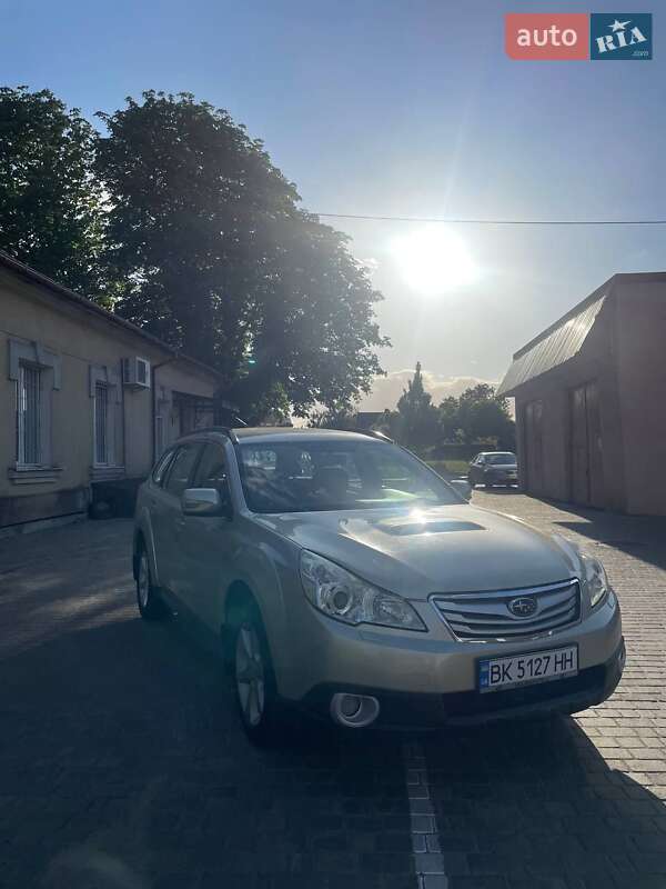 Універсал Subaru Outback 2009 в Володимирці