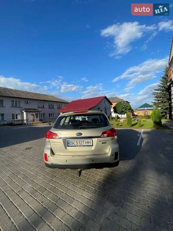 Універсал Subaru Outback 2009 в Володимирці