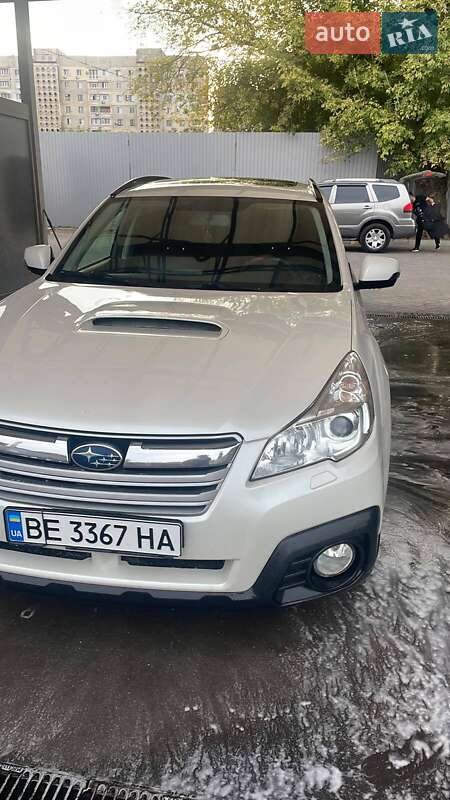 Универсал Subaru Outback 2013 в Николаеве