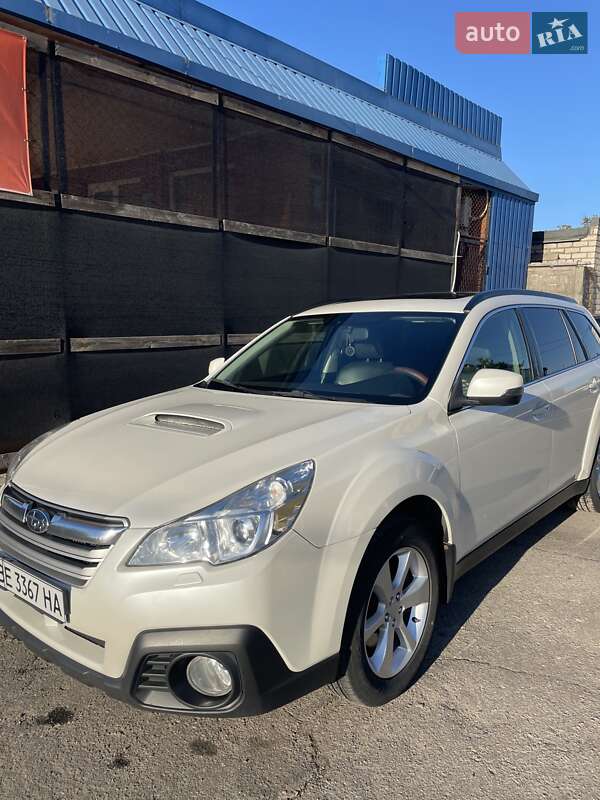 Универсал Subaru Outback 2013 в Николаеве