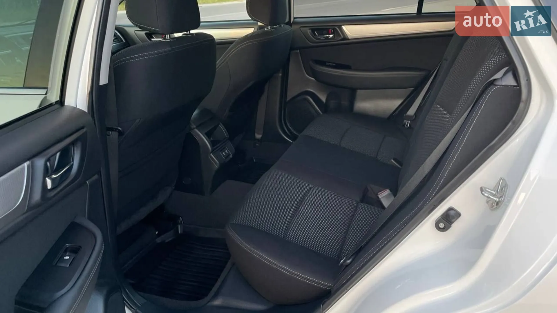 2019 Subaru Outback - мініатюра 17