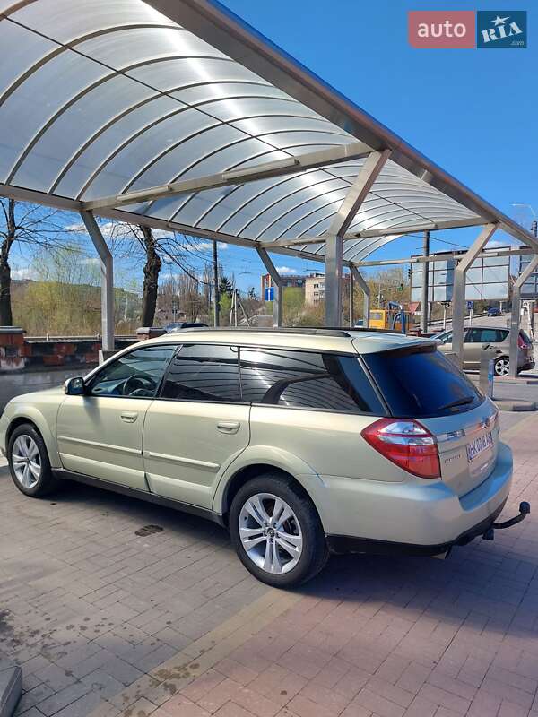 Універсал Subaru Outback 2007 в Рівному