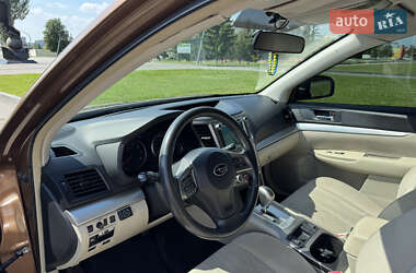 Универсал Subaru Outback 2013 в 