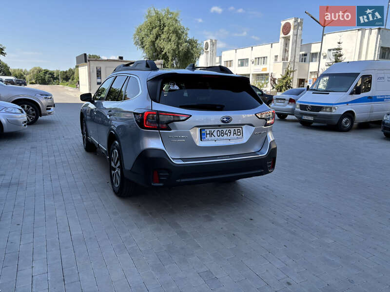 Универсал Subaru Outback 2021 в Вараше