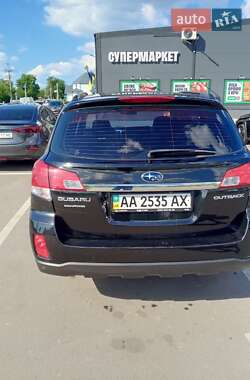 Универсал Subaru Outback 2011 в Киеве