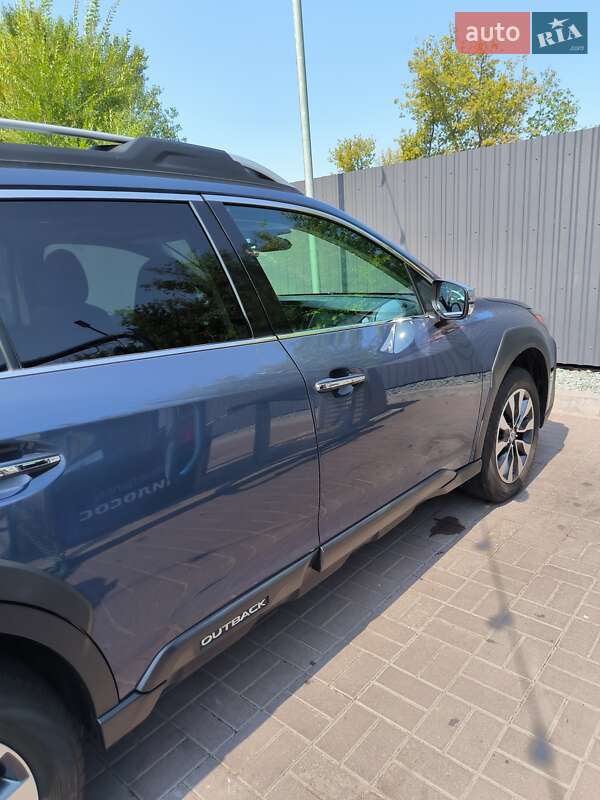 Внедорожник / Кроссовер Subaru Outback 2022 в Днепре