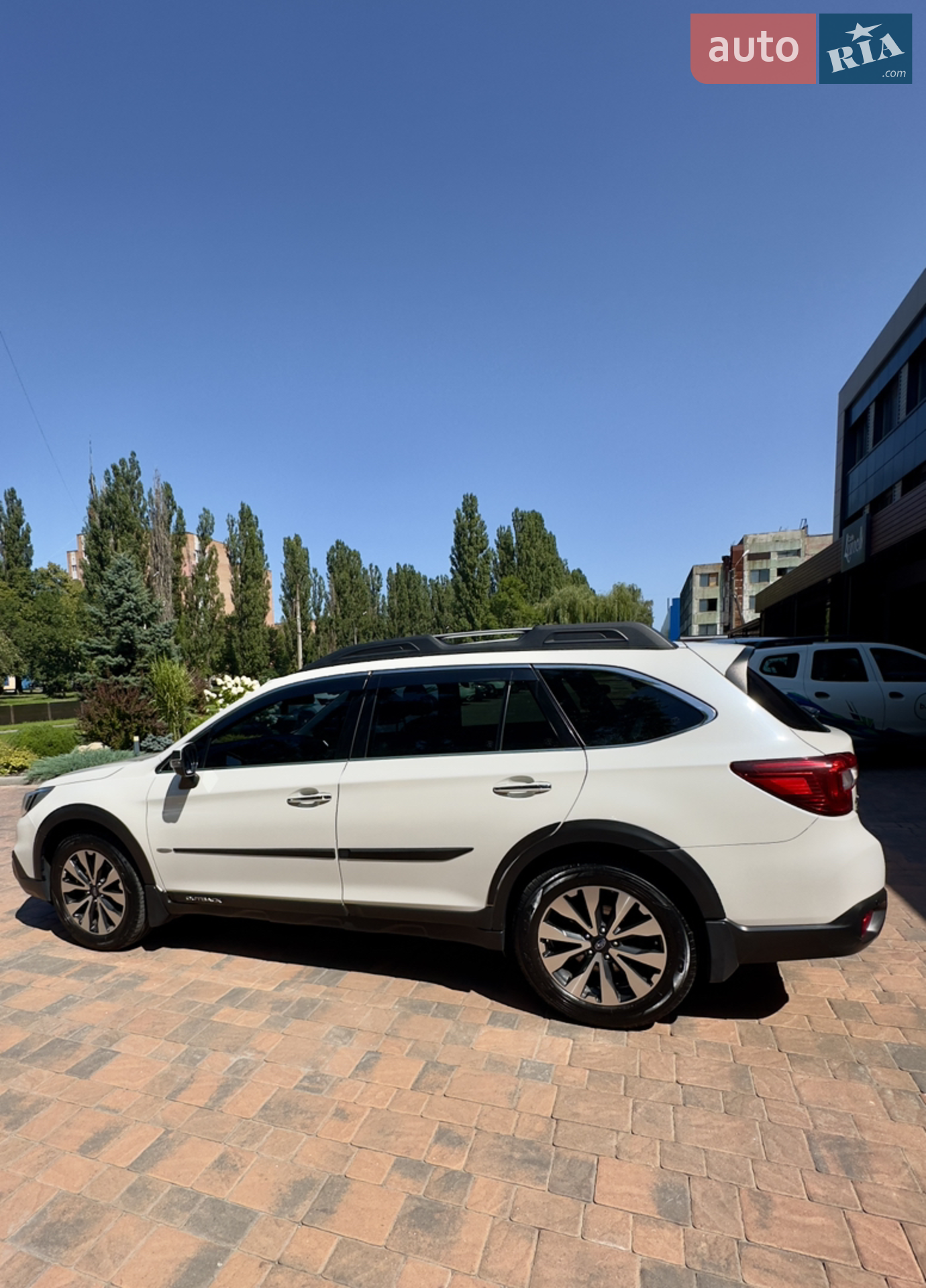 2017 Subaru Outback - мініатюра 7