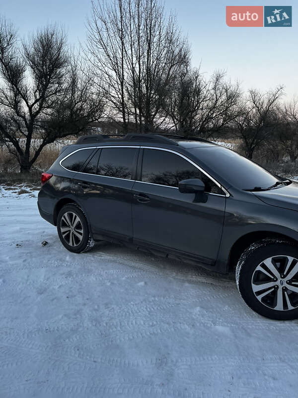 Универсал Subaru Outback 2018 в Днепре