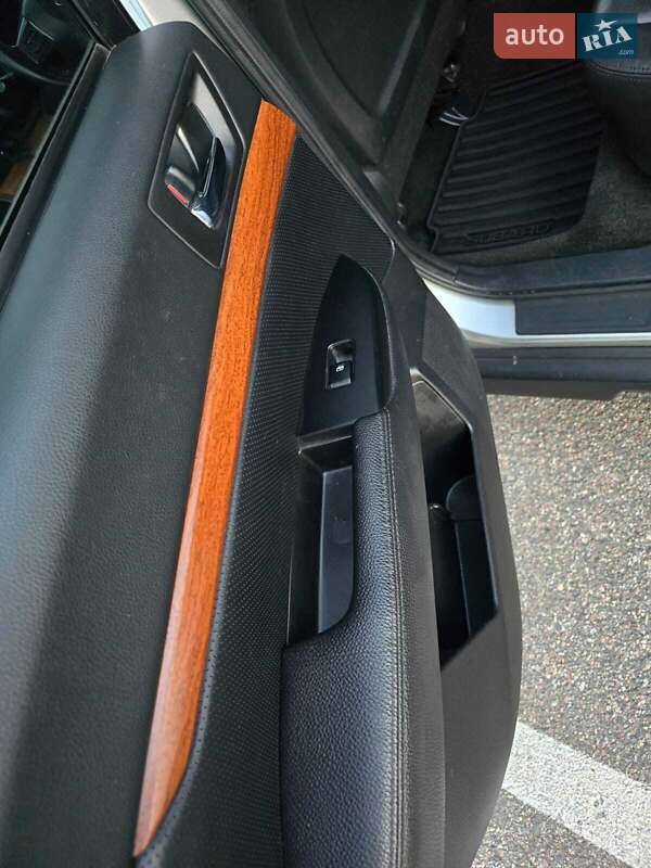 Универсал Subaru Outback 2012 в Киеве