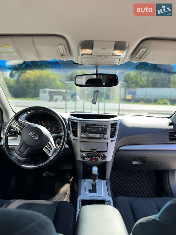 Универсал Subaru Outback 2013 в Тернополе