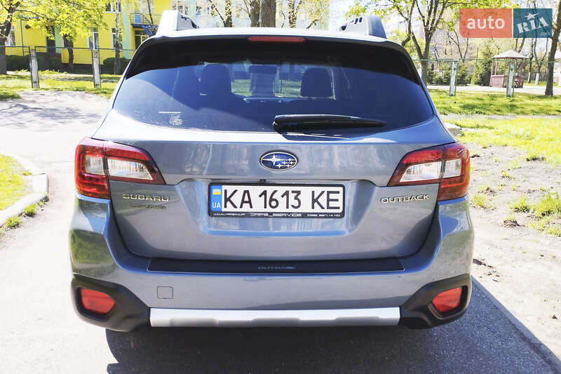 Универсал Subaru Outback 2017 в Киеве