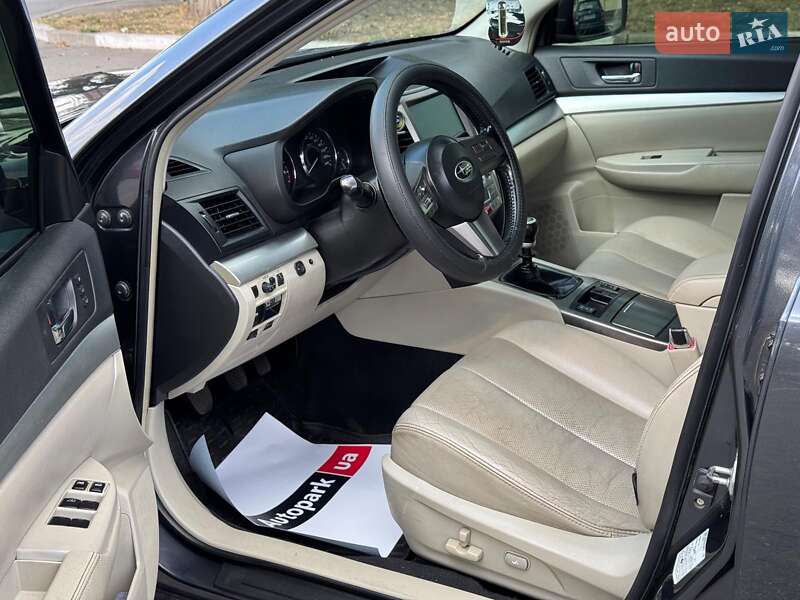 Універсал Subaru Outback 2010 в Запоріжжі