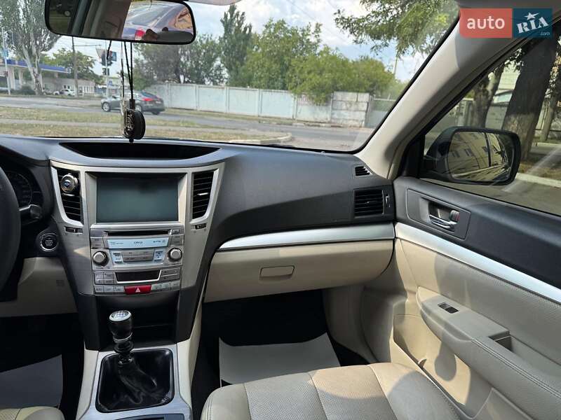Універсал Subaru Outback 2010 в Запоріжжі