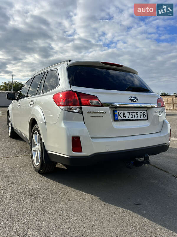 Универсал Subaru Outback 2013 в Киеве